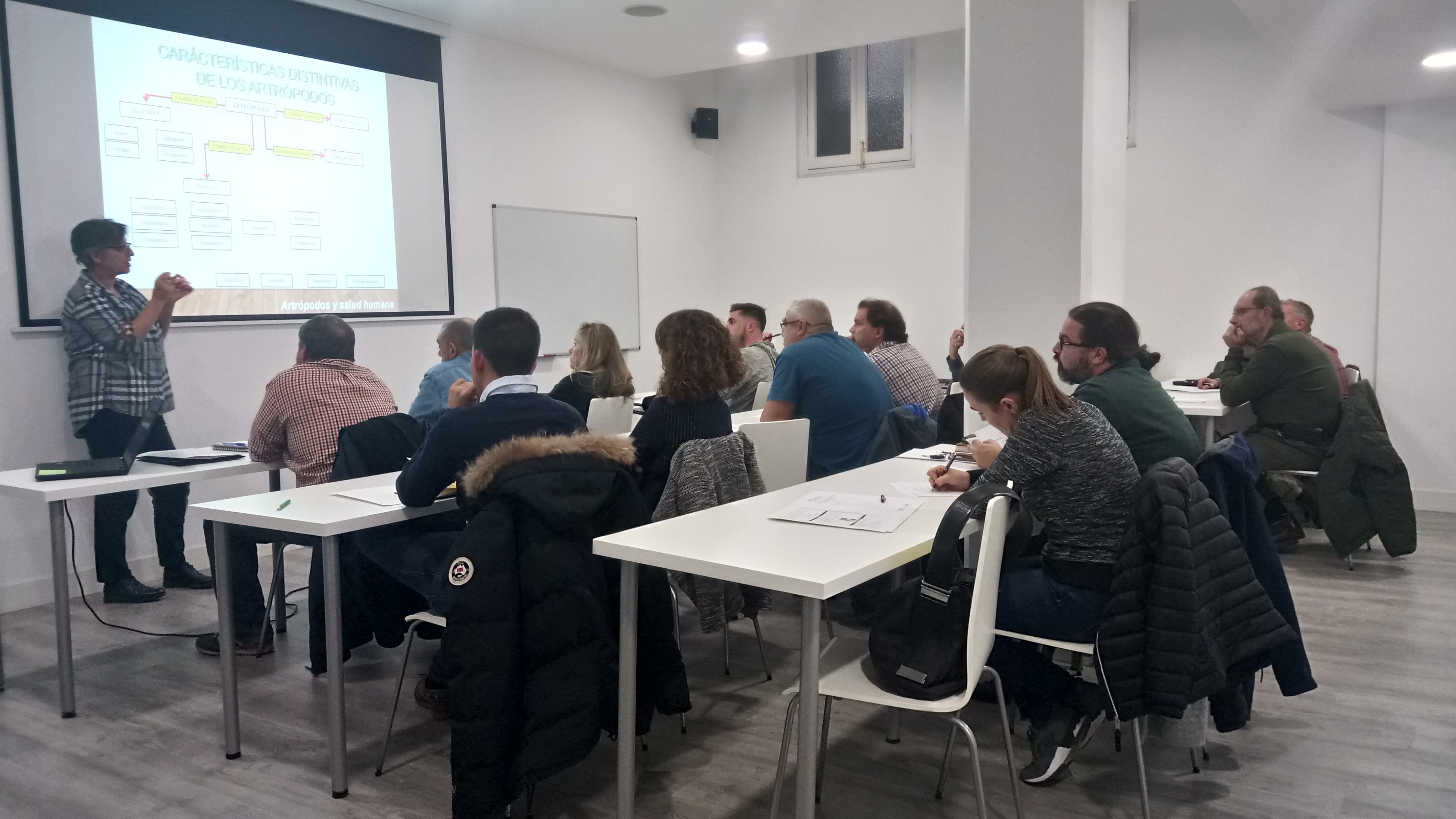 Éxito del Taller de Identificación Entomológica de Plagas de Interés para la Salud Pública programado por AESAM