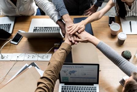 AESAM Y GRUPO ADAPTALIA FIRMAN UN ACUERDO PARA LA PROTECCION DE DATOS CON CONDICIONES VENTAJOSAS PARA LOS ASOCIADOS